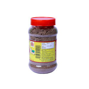 Step-by-step guide for cleaning copper vessels with Taamragoura powder.